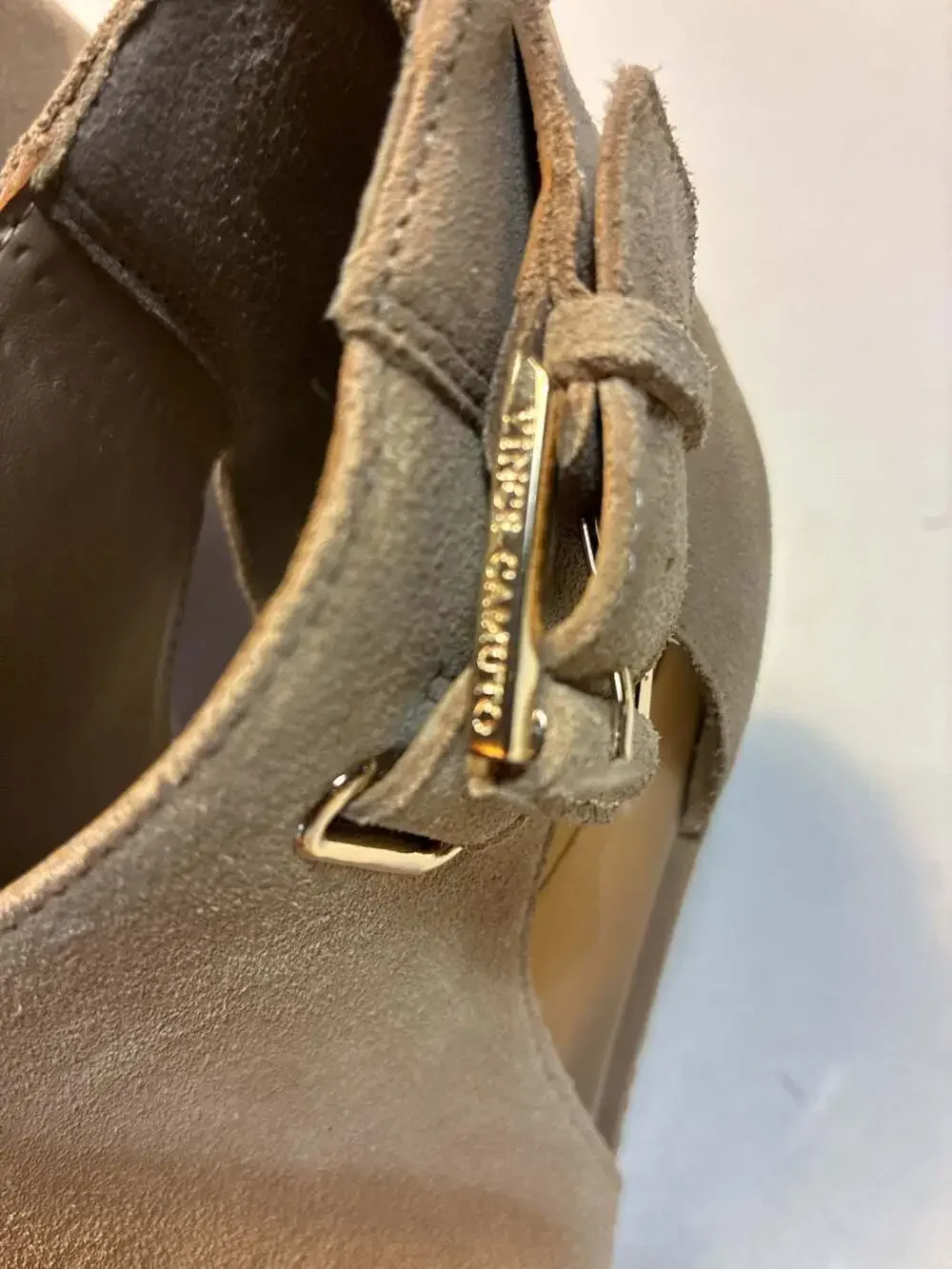 Vince Camuto pre owned